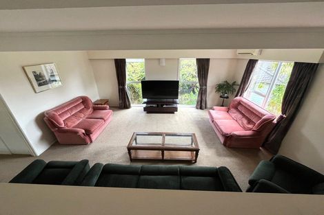 Photo of property in 6 Nea Place, Hillcrest, Auckland, 0627