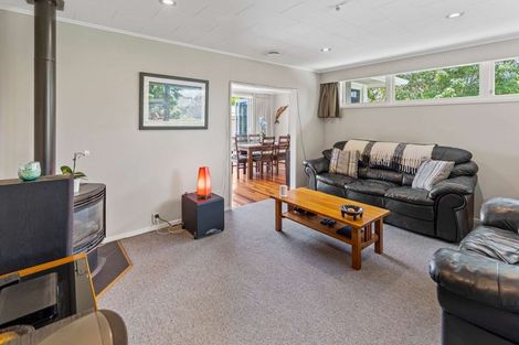 Photo of property in 7 Raglan Avenue, Cloverlea, Palmerston North, 4412