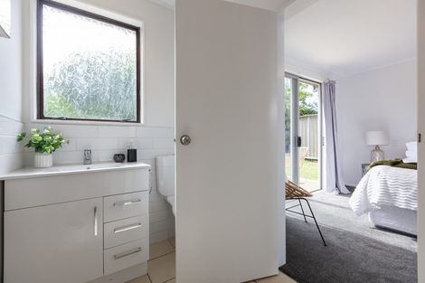 Photo of property in 40 Margaret Road, Raumati Beach, Paraparaumu, 5032