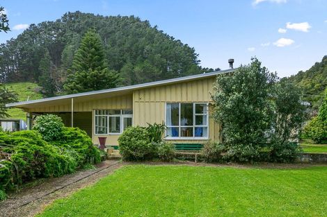 Photo of property in State Highway 3, Tongaporutu, Urenui, 4378