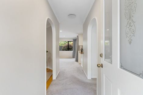 Photo of property in 2/9 Perendale Close, Somerville, Auckland, 2014