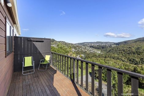 Photo of property in 9 Commons Way, Crofton Downs, Wellington, 6035