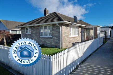 Photo of property in 77 Wai-iti Crescent, Woburn, Lower Hutt, 5010