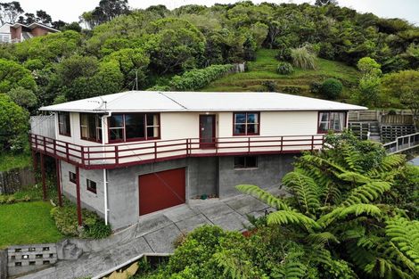 Photo of property in 26 Akatea Road, Korokoro, Lower Hutt, 5012