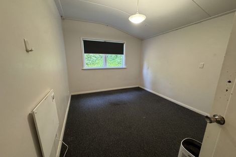 Photo of property in 6 Epsom Way, Karori, Wellington, 6012