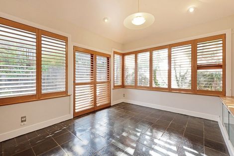 Photo of property in 50 Alexandra Road, Hataitai, Wellington, 6021