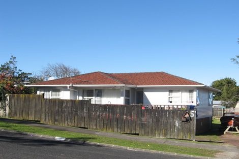 Photo of property in 65 Hobart Crescent, Wattle Downs, Auckland, 2103