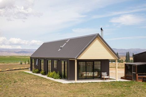 Photo of property in 20 Golden Heights Road, Springvale, Alexandra, 9393