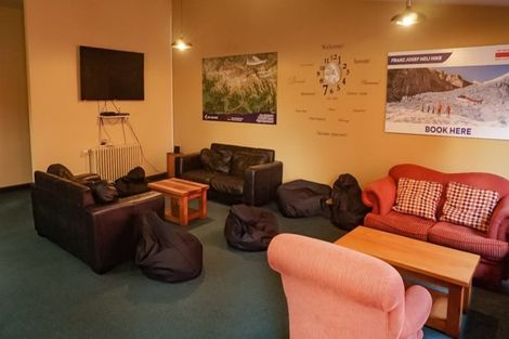 Photo of property in 9 Cron Avenue, Te Atatu South, Auckland, 0610