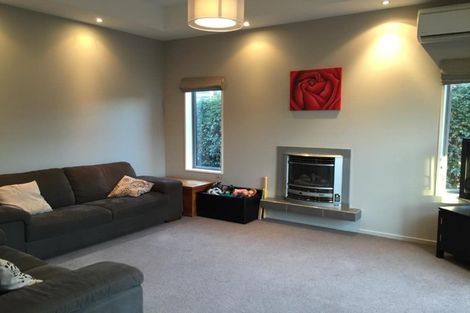 Photo of property in 26 Foresters Crescent, Parklands, Christchurch, 8083
