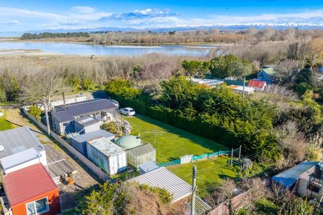 Photo of property in 17 Stopbank Road, Milford, Temuka, 7986