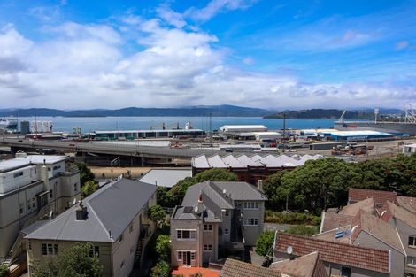 Photo of property in Mansfield Towers, 1 Grant Road, Thorndon, Wellington, 6011