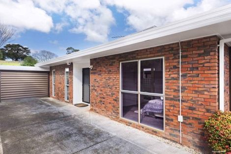Photo of property in 2/12 Imogene Way, Half Moon Bay, Auckland, 2012