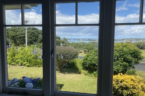Photo of property in 3 Marine Terrace, Bayswater, Auckland, 0622