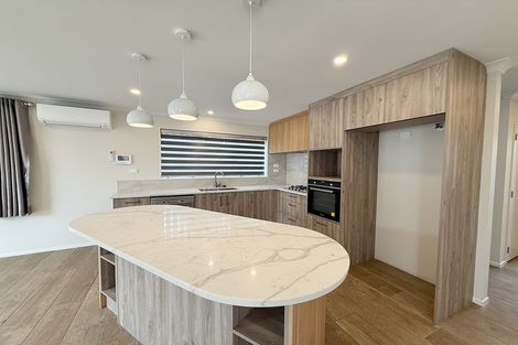 Photo of property in 7b Marco Place, Highland Park, Auckland, 2010