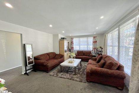 Photo of property in 192 Sievers Grove, Cannons Creek, Porirua, 5024