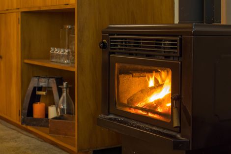 Photo of property in 201 Godley Road, Titirangi, Auckland, 0604