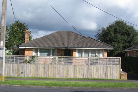 Photo of property in 1/60 Taikata Road, Te Atatu Peninsula, Auckland, 0610
