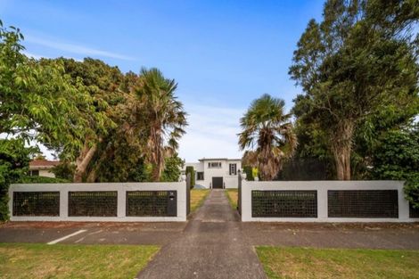 Photo of property in 14 Dives Avenue, Hawera, 4610