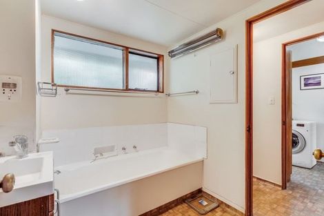 Photo of property in 317 Withells Road, Avonhead, Christchurch, 8042