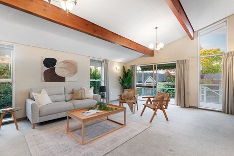 Photo of property in 4 Hawkswood Place, Avonhead, Christchurch, 8042