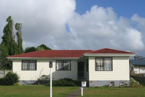 Photo of property in 16 Karepo Crescent, Ranui, Auckland, 0612
