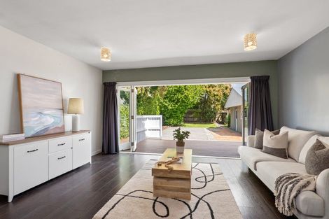 Photo of property in 223 Memorial Avenue, Burnside, Christchurch, 8053