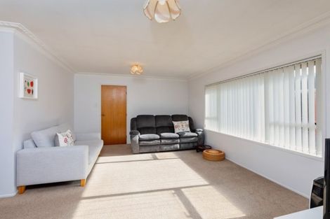 Photo of property in 2/171 Pigeon Mountain Road, Half Moon Bay, Auckland, 2012