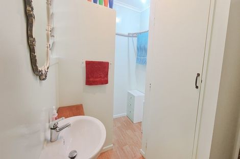 Photo of property in 1959 Parewanui Road, Parewanui, Bulls, 4894