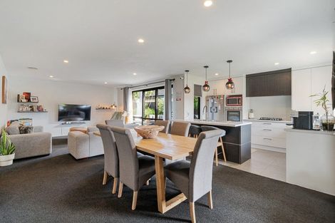 Photo of property in 25 Captain Mitchell Drive, Opaheke, Papakura, 2113