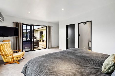 Photo of property in 1 Grey Street, Bay View, Napier, 4104