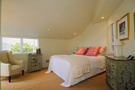 Photo of property in 1/43 Princes Street, Northcote Point, Auckland, 0627