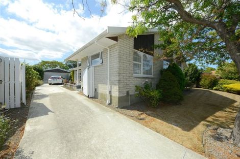Photo of property in 17 Woodstock Place, Russley, Christchurch, 8042