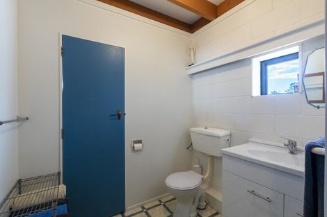 Photo of property in 14 Puketauhinu Place, Porangahau, 4293