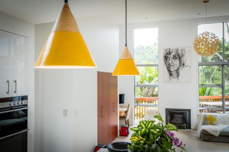 Photo of property in 39 Warner Park Avenue, Laingholm, Auckland, 0604