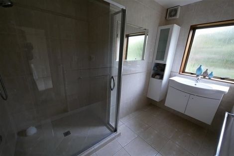 Photo of property in 76 Oakland Road, Karaka, Papakura, 2113