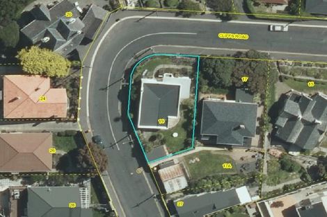 Photo of property in 19 Cliffs Road, Saint Clair, Dunedin, 9012