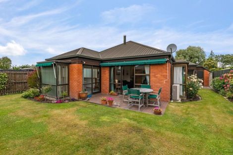 Photo of property in 2/30b Taylors Avenue, Bryndwr, Christchurch, 8052
