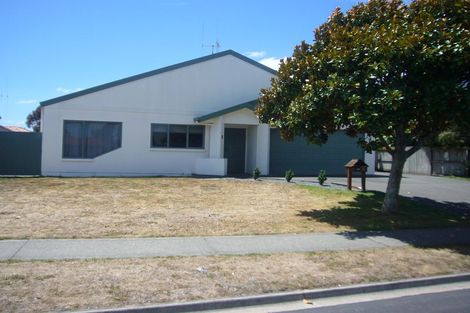 Photo of property in 85 Gravatt Road, Papamoa Beach, Papamoa, 3118