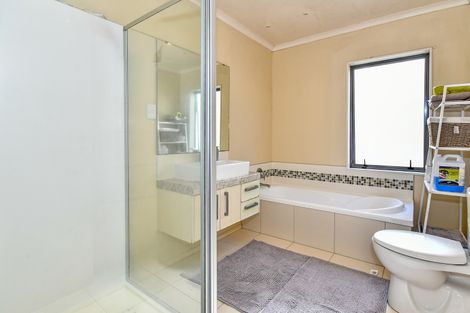 Photo of property in 4 Reins Road, Takanini, 2112