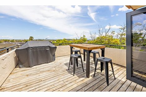 Photo of property in 13 Conacher Close, East Tamaki Heights, Auckland, 2016