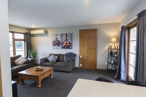 Photo of property in 8 Lake Terrace Road, Burwood, Christchurch, 8061