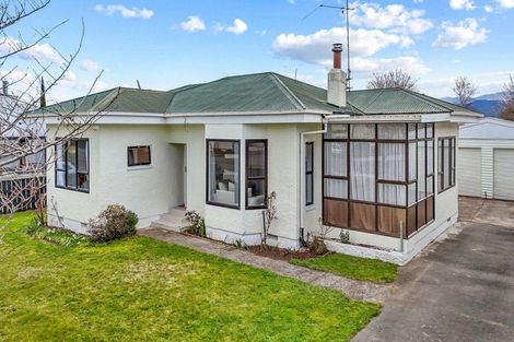 Photo of property in 4 Mckenzie Terrace, Carterton, 5713