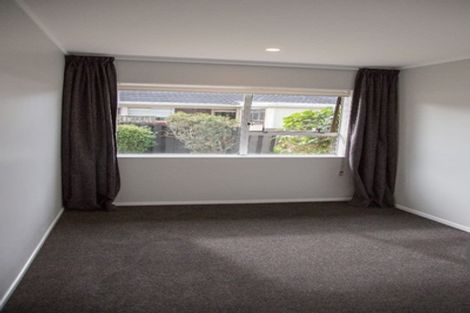Photo of property in 4/57 Moana Avenue, One Tree Hill, Auckland, 1061