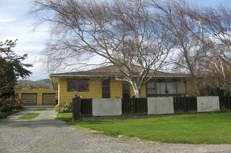 Photo of property in 42 Matipo Street, Tokomaru, Palmerston North, 4474