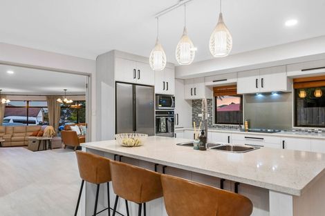 Photo of property in 22 Hoyte Place, Pukehangi, Rotorua, 3015