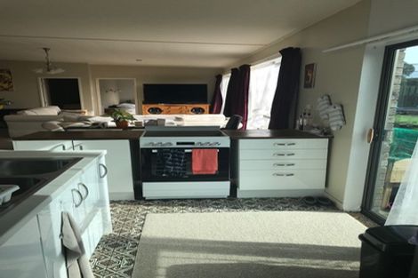 Photo of property in 16 Ropiha Street, Fitzroy, New Plymouth, 4312