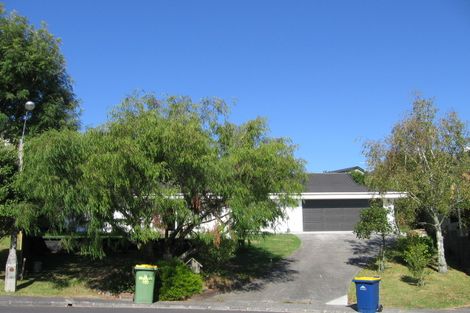 Photo of property in 74 Newhaven Terrace, Mairangi Bay, Auckland, 0630
