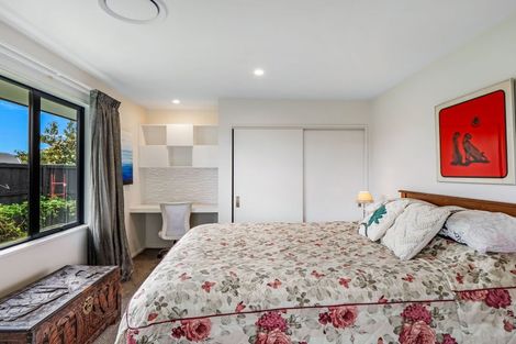 Photo of property in 21 Watkins Drive, Rangiora, 7400