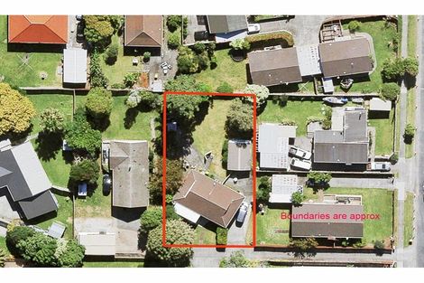 Photo of property in 97 Bruce Mclaren Road, Henderson, Auckland, 0612